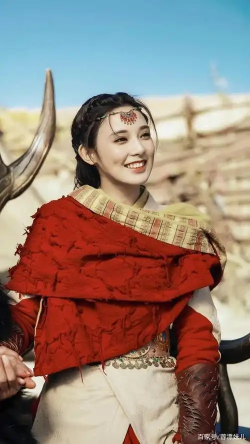 《东宫》彭小苒的一袭红衣九公主,我被惊艳到了,果断转发