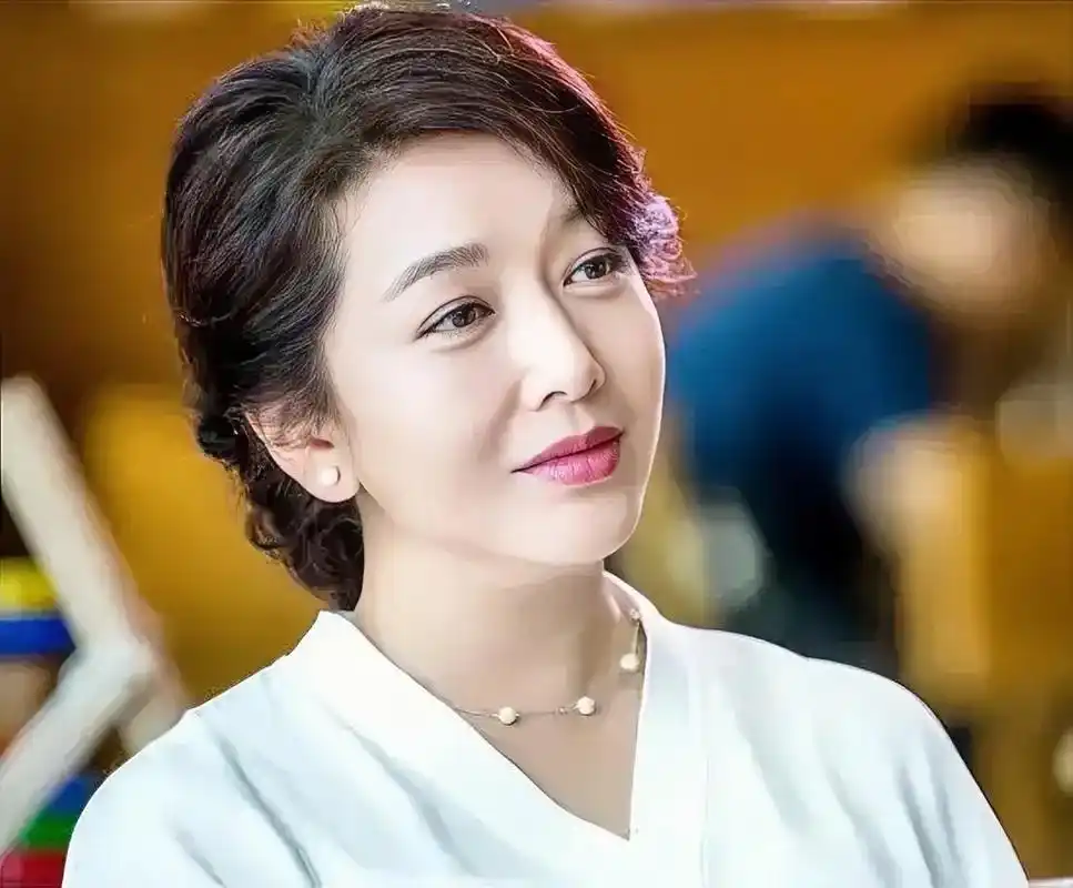 30岁靳东爱上江珊,5年后却因为她女儿说的一句话,两人成为陌路