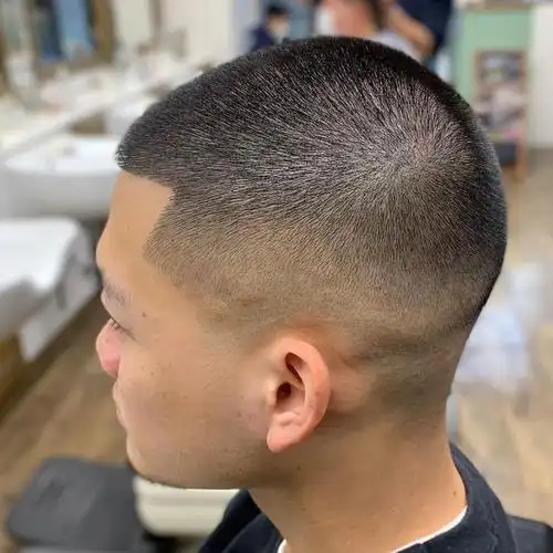 男生最帅发型美式寸头