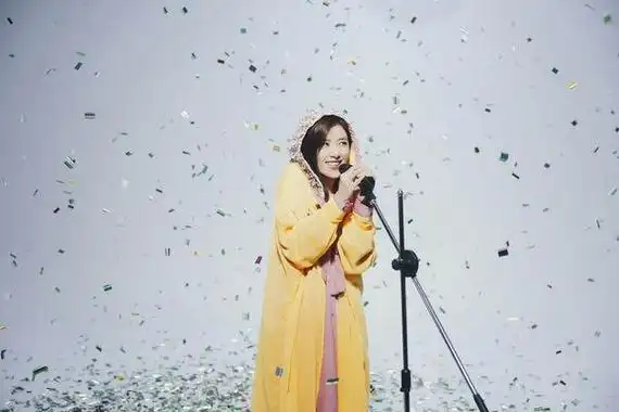 苏慧伦开春曝喜讯53岁辣泄长腿仙气太逼人