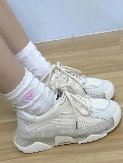 这双鞋太奶了我发誓这是我穿过最舒服的鞋