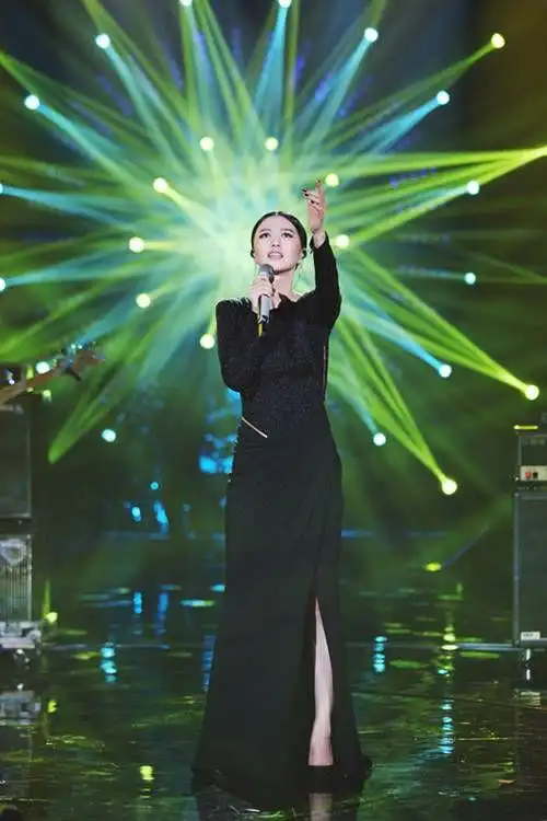 如何评价谭维维乌兰巴托的夜