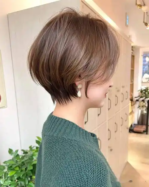 女人40岁左右,发型这样剪,利落时尚真显年轻_短发_女性_头发