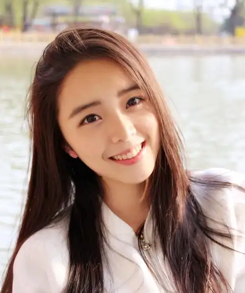 别忘了本质上你是个爱笑的人