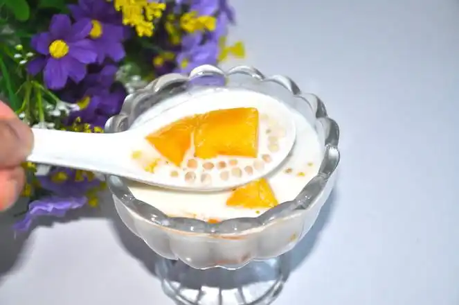 芒果牛奶西米露的做法