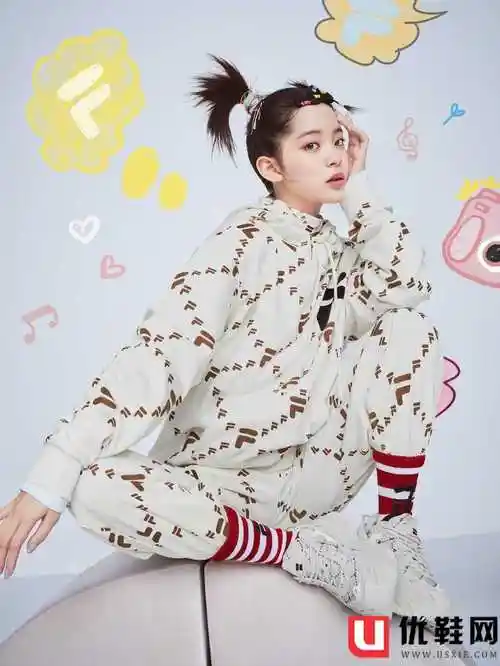 终于来了欧阳娜娜全新代言官宣同款球鞋服饰刚刚上架