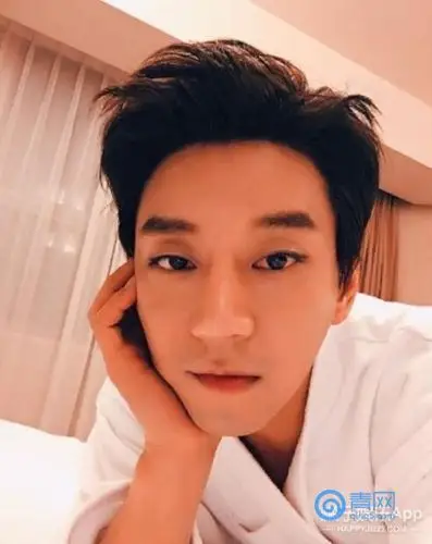 像李易峰这样穿睡衣包你暖到心