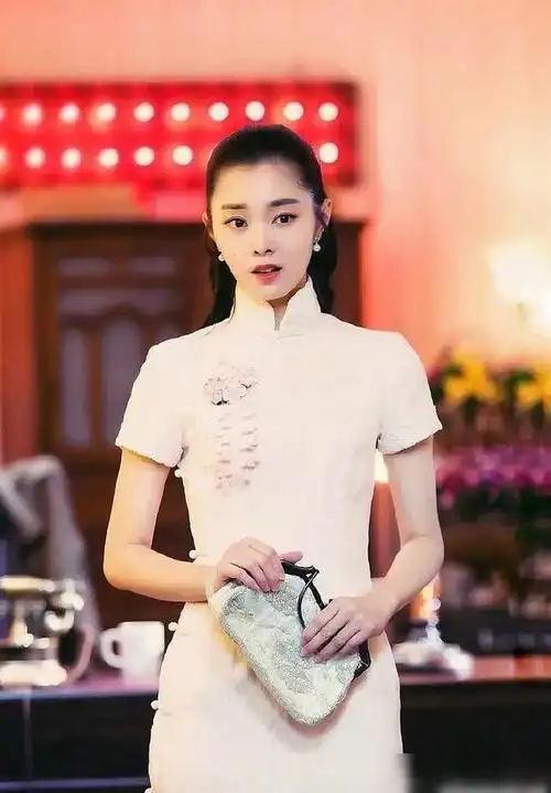 旗袍女神宋轶一个为旗袍而生的女人民国旗袍魅惑众生