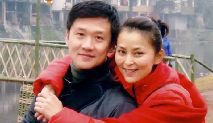 黄志忠何音离婚内幕被揭神秘网友爆料引热议