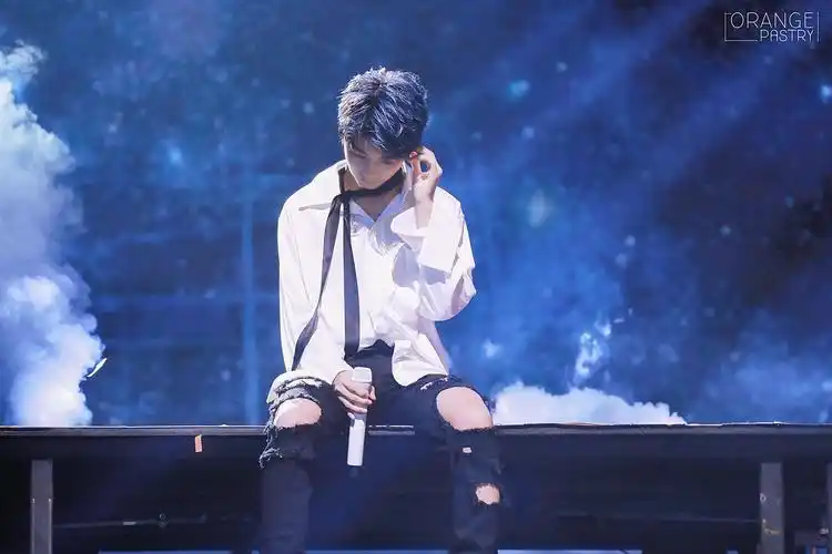 11 tfboys南京四周年演唱会… - 堆糖,美图壁纸兴趣社区