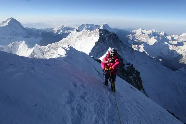 攀登珠峰对一个普通人来说,到底有多远?