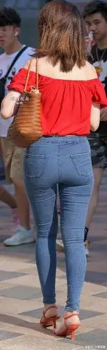 弹力牛仔裤,不紧绷不束缚,胖一点穿也舒服