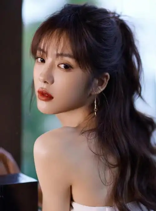 蔡文静摇曳生姿67魅力四射