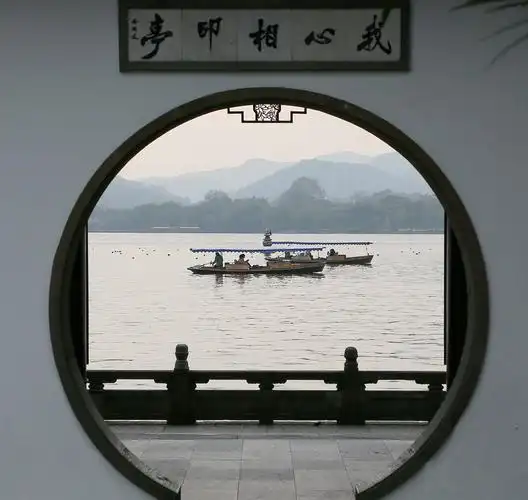 杭州西湖三潭印月