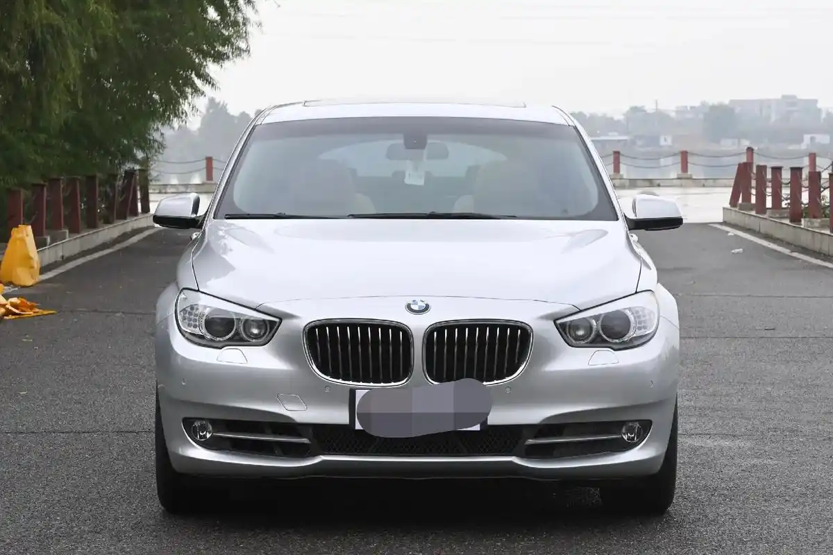11年宝马 5系gt 535i 领先型!