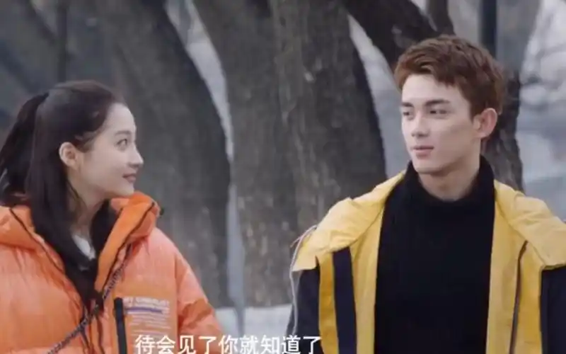 吴磊关晓彤嗨什刹海官方片花来袭