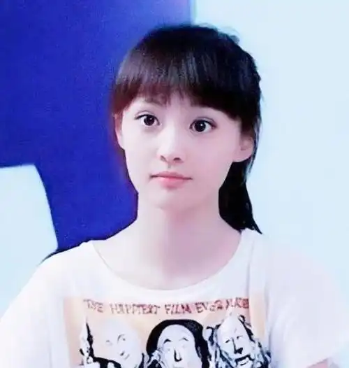 那年花开月正圆郑爽16岁的素颜照流了出来