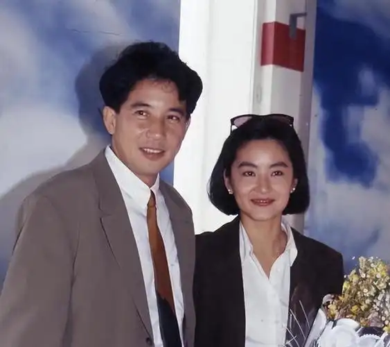 演员林青霞这辈子最正确的决定就是为富豪老公生下两个孩子