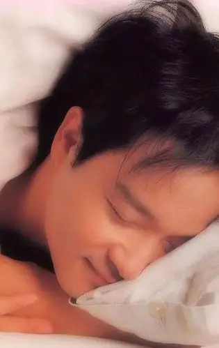 张国荣回忆杀!这颜值和气质能秒杀娱乐圈多少人啊