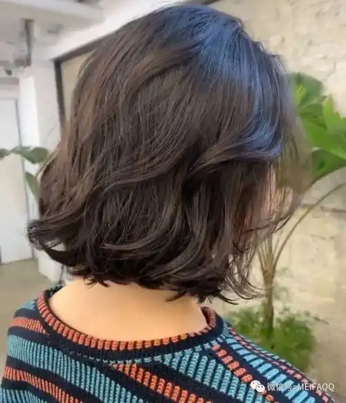 喜欢波波头烫发的女生在今年又有什么好看的新发型值得大家期待的呢?