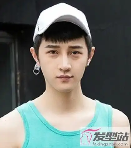 男士圆弧刘海短发发型个性十足呆萌又减龄
