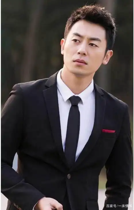 同学朱亚文凭《红高粱》出圈,成了行走的荷尔蒙,更因为参加《声临其境