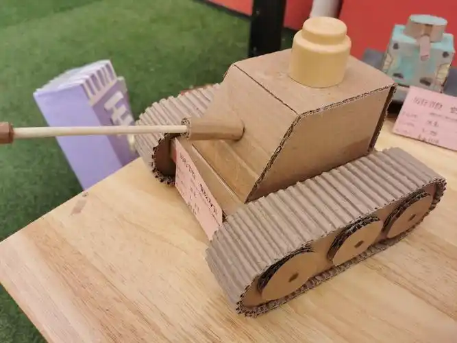 【高陵教育】厉行节俭 变废为宝—— 高陵区第三幼儿园亲子手工制作