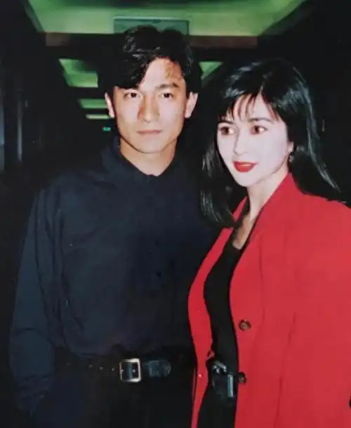 关之琳我试过很多男人从未断过男人的她如今怎么样了