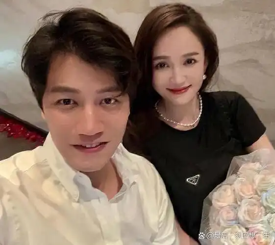 陈乔恩和老公机场秀恩爱,拥抱接吻不撒手,为备孕每天吃20个鸡蛋