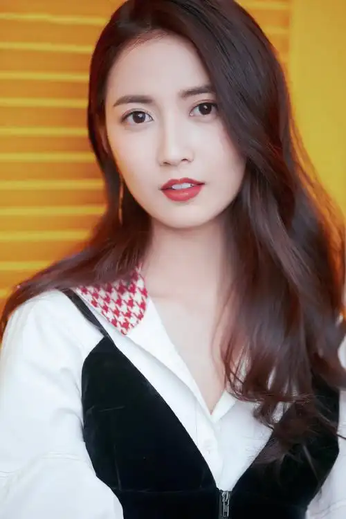 陈钰琪性感秀丽写真图片12