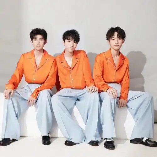 tfboys微博之夜再度合体,十年之约,我们不离不弃!