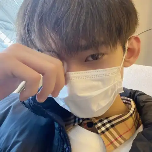 有几分说不出的美感,帅哥头像真人高清图片大全-男生头像