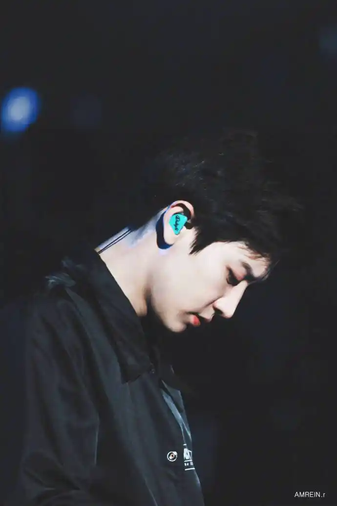 朴灿烈 好适合暗黑系vampire|吸血鬼