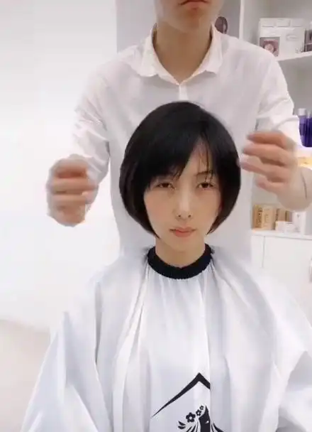 短发打薄处理短发