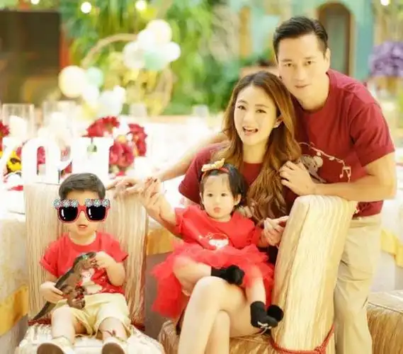 安以轩个人新动态,隐藏与老公陈荣炼恩爱旧照,疑似退圈低调生活