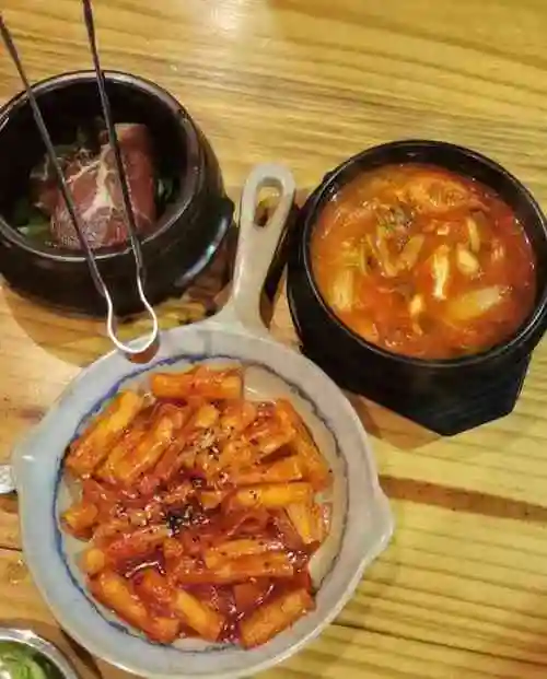 金氏·韩国碳烤家·五年老店(万达店)-"总体来说性价比还是比较高的