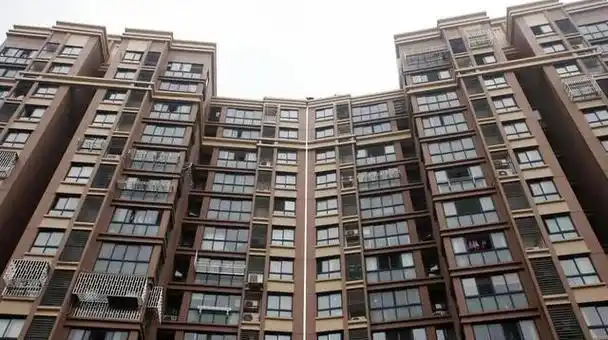 关于房价的争议可以停止了,内行人:2024年,房地产走势