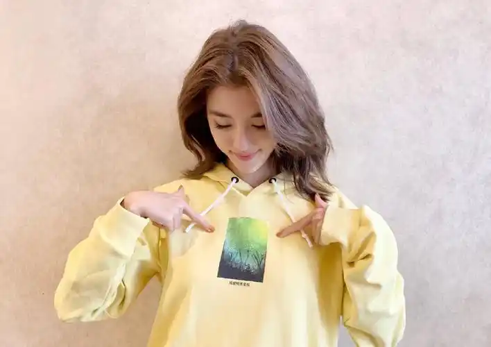 吴千语清秀甜美写真图片23