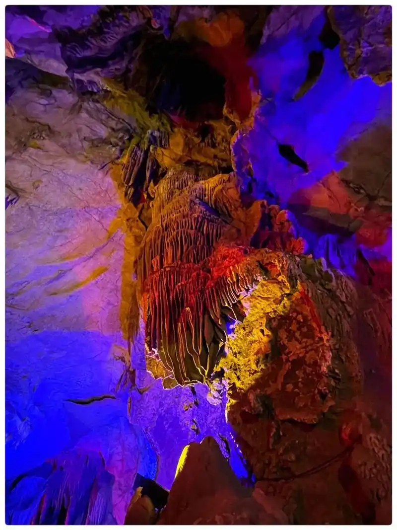 阳春旅游·龙宫岩,大自然的鬼斧神工 位于阳春春湾风景区内 布光特别