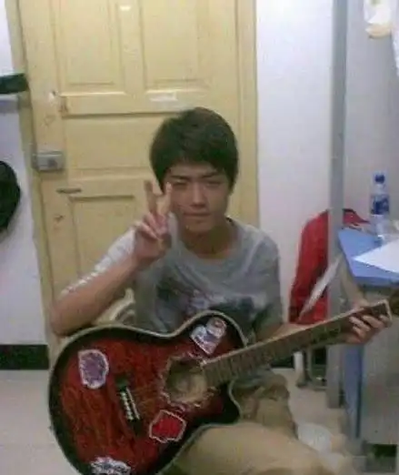 肖战称15岁时是校草,原以为说的是实话,看到中学照我沉默了