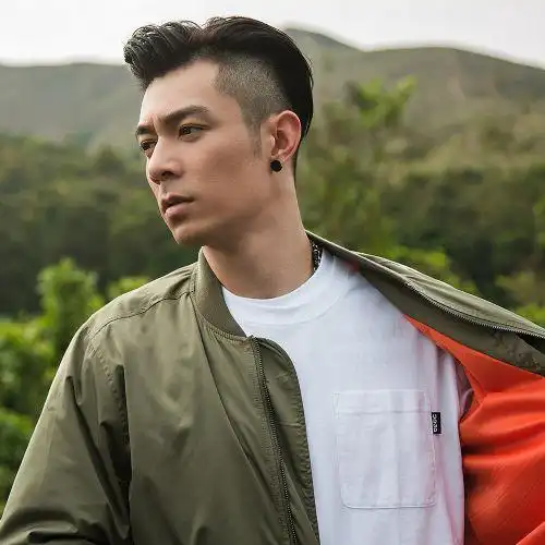 周柏豪经纪人联系方式