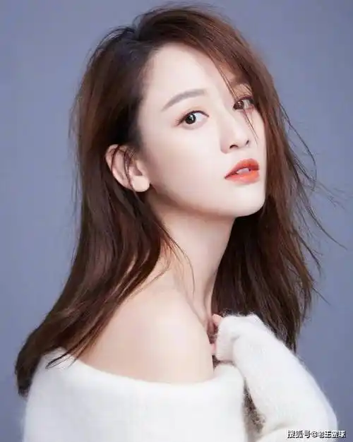 完美身材,迷人的魅力.陈乔恩,这身材究竟谁顶得住嘛