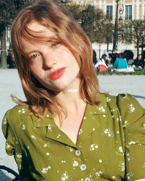 camille穿搭丨春日轻法式油画感穿搭分享