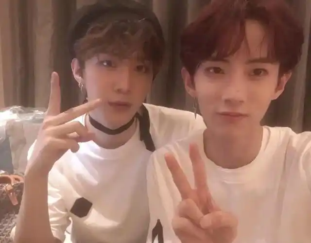 范丞丞发博晒自拍,比v卖萌,黄明昊呆萌可爱