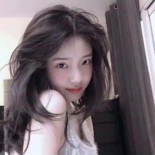 抖音很火的小姐姐头像,女生头像图片-回车桌面