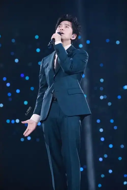 李健万物安生时巡回演唱会