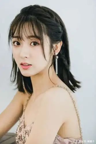 安利一位宝藏女孩邢菲,可咸可甜,会脚咚