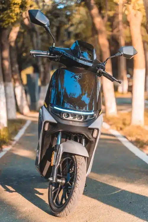 小米电瓶车九号评测(挑战新国标电自天花板,九号机械师mmax 110p深度