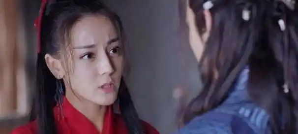 原创烈火如歌迪丽热巴上热搜网友眉眼之间好似当年的朱茵