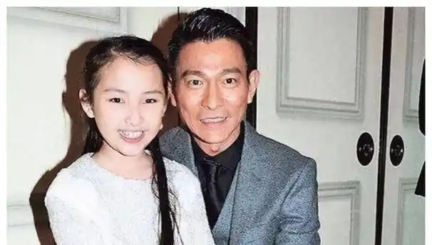 刘德华女儿刘向蕙 心疼母亲为爱隐藏23年,也明白父亲的难言之隐